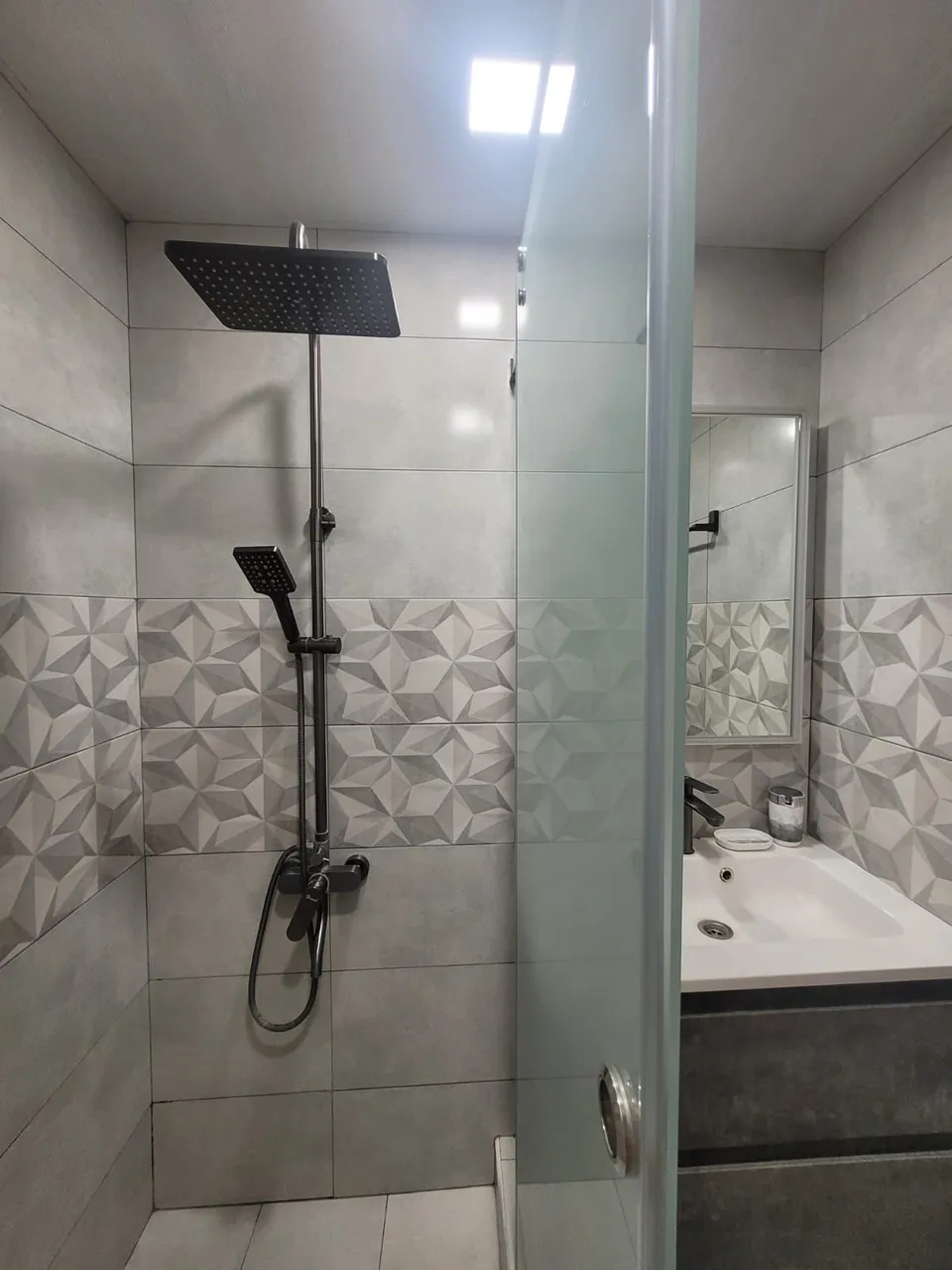 3 bedroom apartment for sale Frik St, Center Yerevan, 160892