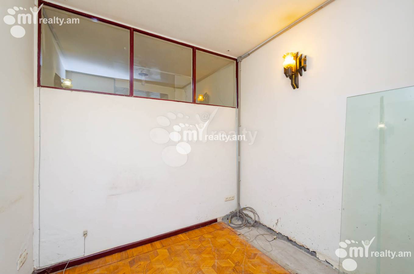 Commercial for sale خیابان کومیتاس, عربگیر ایروان, 144951