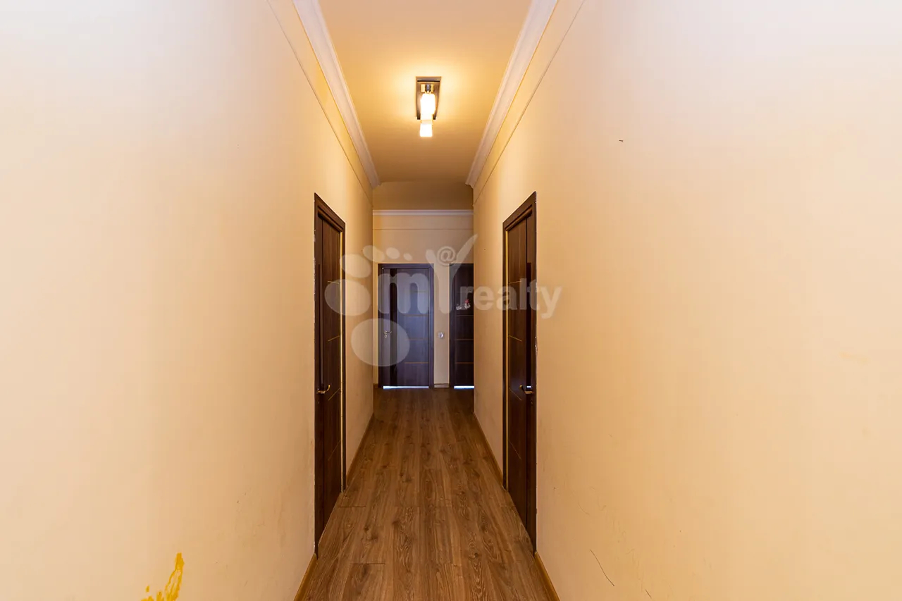 4 bedroom apartment for sale Sasna Тsrer St, Davtachène Yerevan, 159008