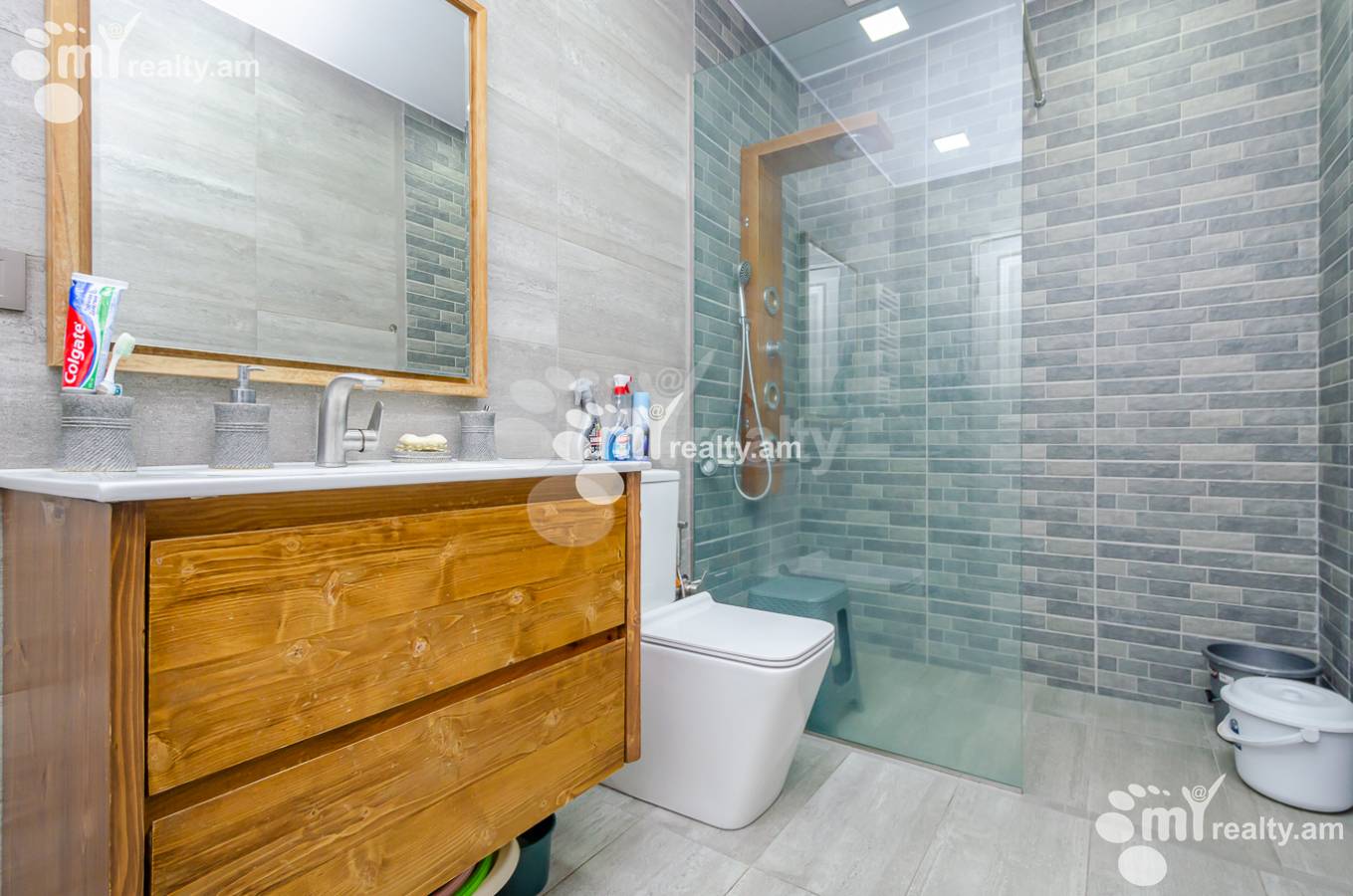 4 սենյականոց բնակարան  Գարեգին Նժդեհ պող, Շենգավիթ Երևան, 153817