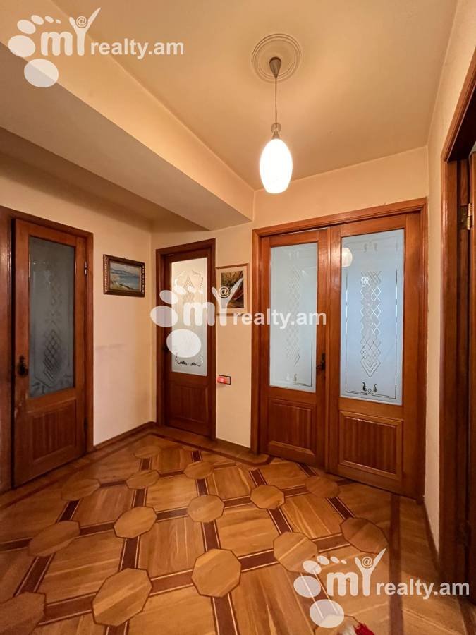 3 bedroom apartment for sale خیابان هاکوبیان, عربگیر ایروان, 156852