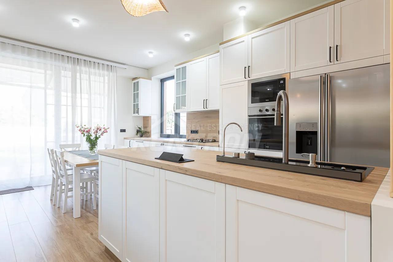 House for sale Paruyr Sevak dis., Avan Yerevan, 158077