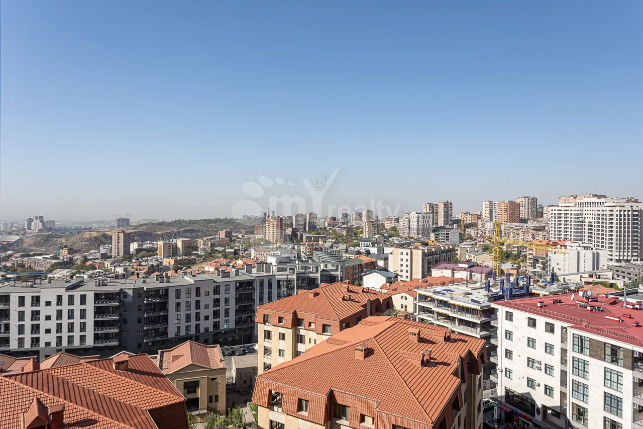 4 bedroom apartment for sale Antarayin St, Center Yerevan, 157846