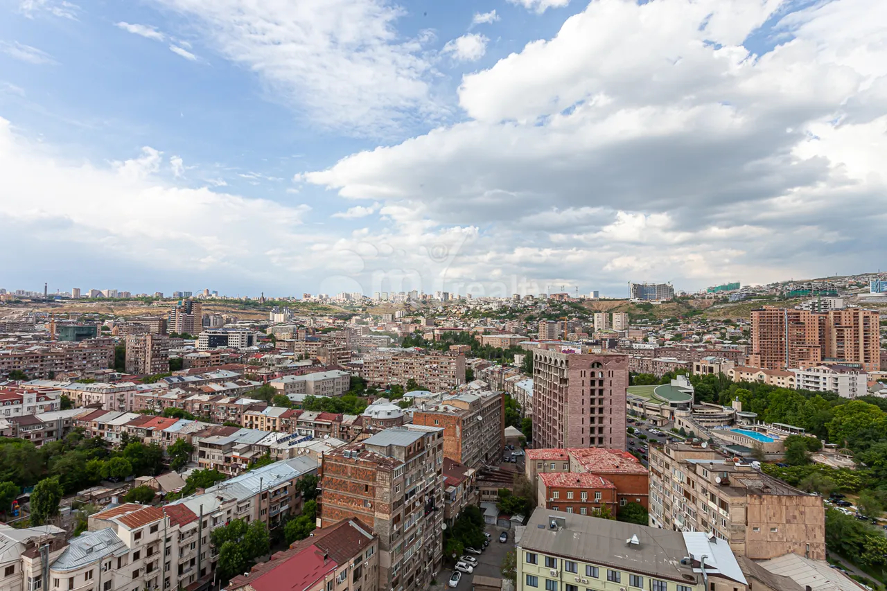 3 bedroom apartment for rent Vardanants St, Center Yerevan, 160678