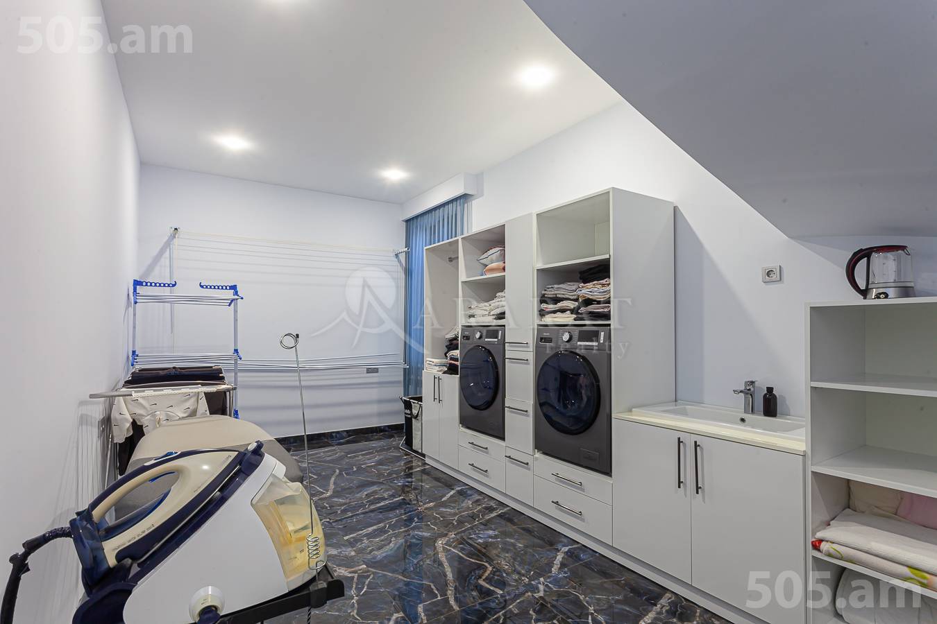 Առանձնատուն  Գ 1 թաղ., Աջափնյակ Երևան, 147241