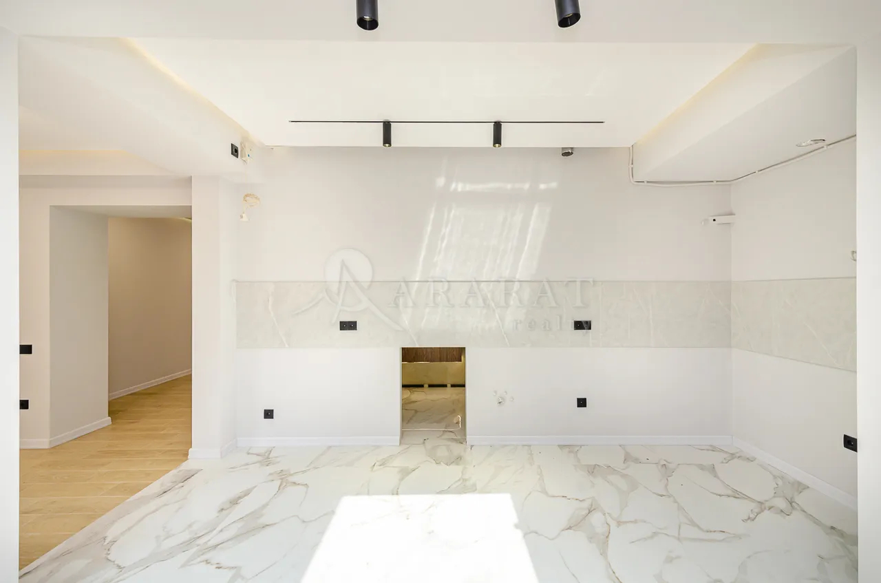 3 bedroom apartment for sale Sayat-Nova Ave, Center Yerevan, 157915