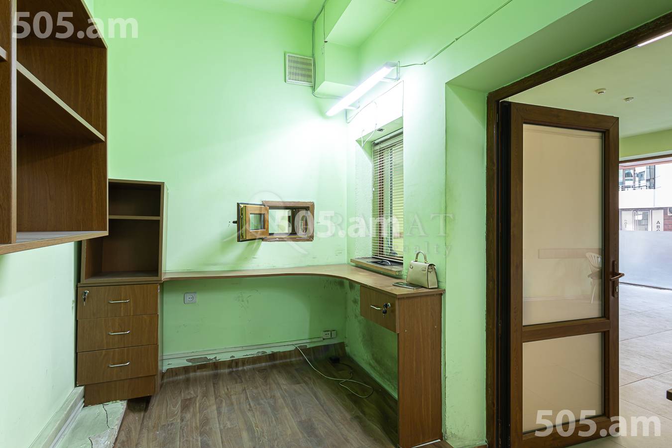 Commercial for rent خیابان اِ. کوچار, مرکز شهر ایروان, 156375