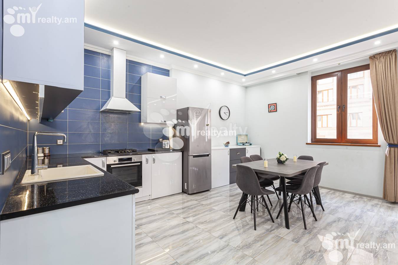 3 bedroom apartment for rent خیابان امیریان, مرکز شهر ایروان, 155460