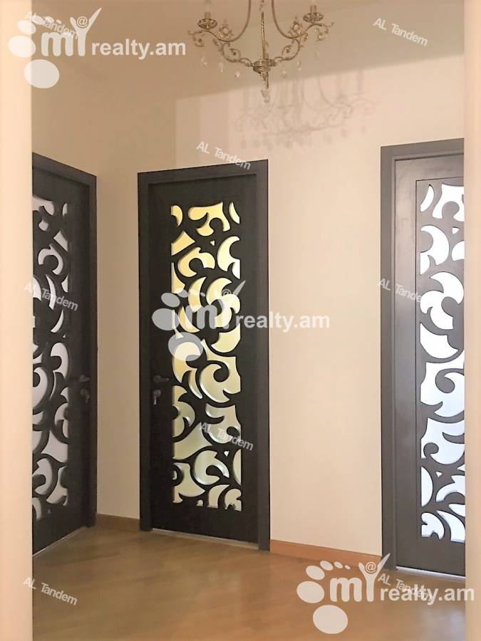 4 bedroom apartment for sale Nalbandyan St, Center Yerevan, 122412
