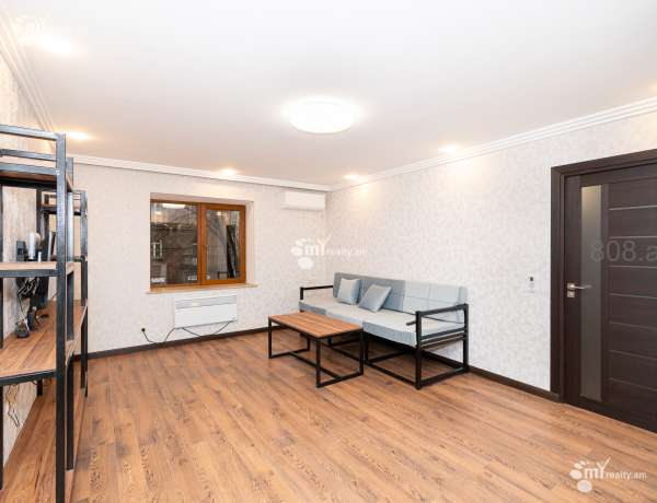 3-senyakanoc-bnakaran-vacharq-Yerevan-Center