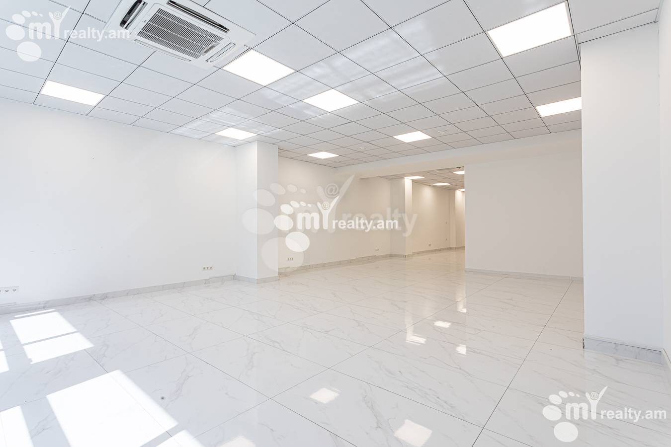 Commercial for rent خیابان نعلبندیان, مرکز شهر ایروان, 156759