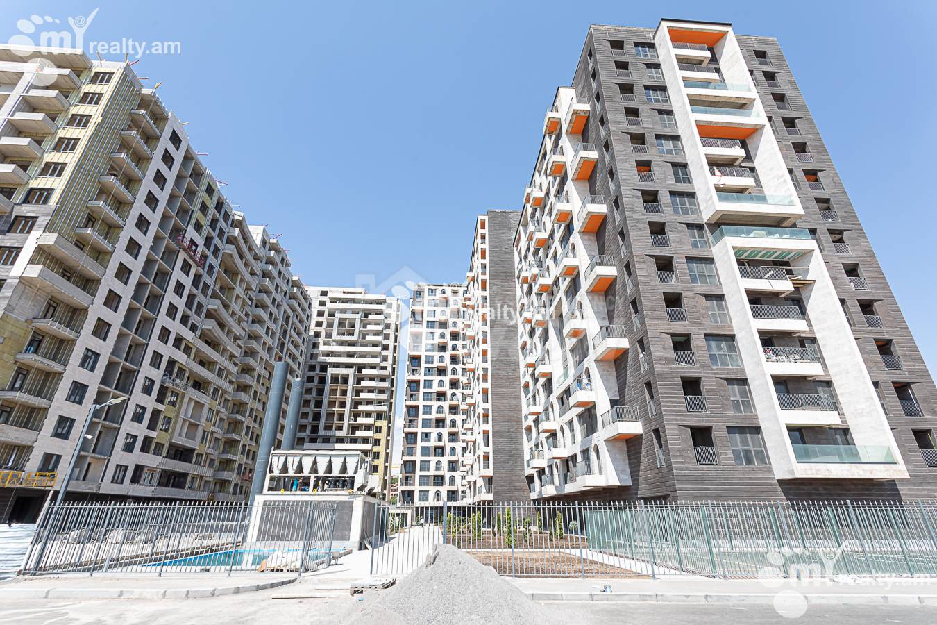 2 bedroom apartment for sale خیابان لِنینگراندیان, آچاپنیاک ایروان, 156785
