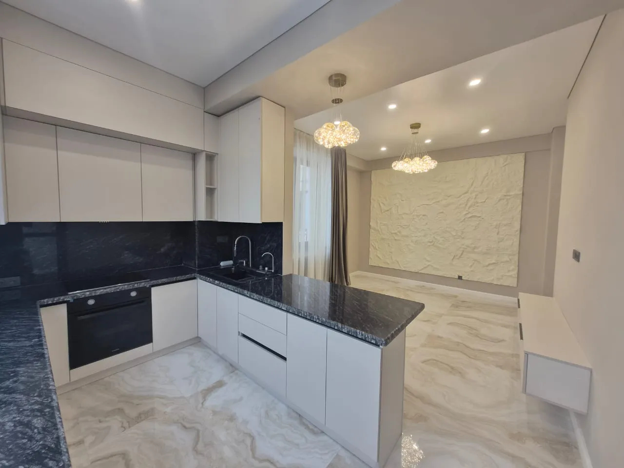 2 bedroom apartment for sale خیابان آرشاکونیاک, مرکز شهر ایروان, 158605