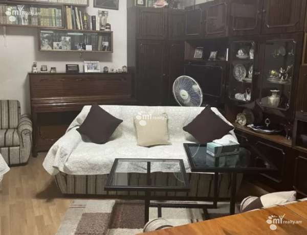 1-senyakanoc-bnakaran-vacharq-Yerevan-Arabkir