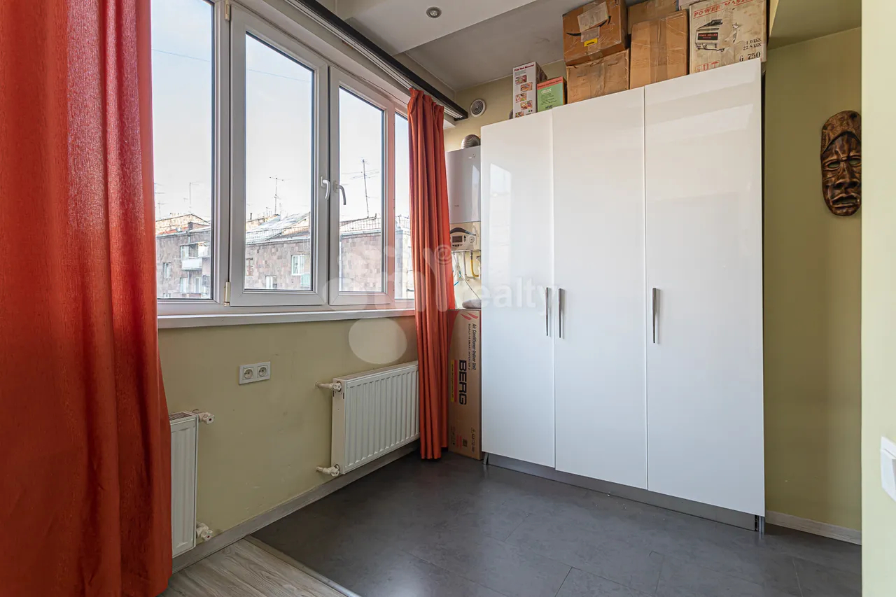 4 bedroom apartment for sale Hakobyan St, Arabkir Yerevan, 158133