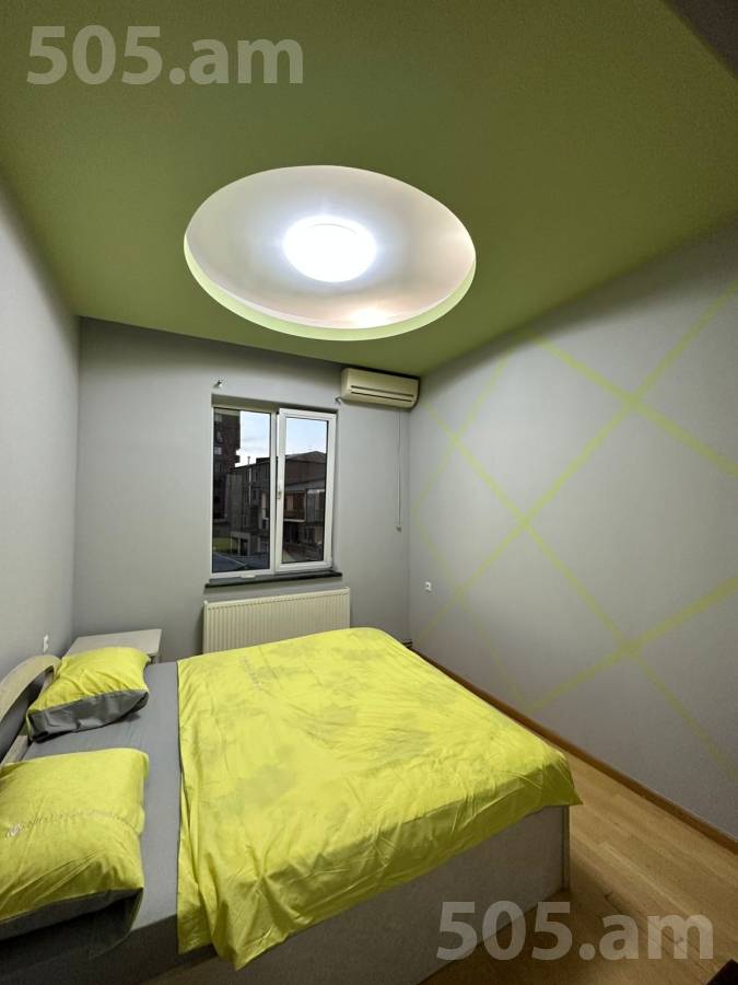 4 սենյականոց բնակարան  Հանրապետության փող, Կենտրոն Երևան, 154152