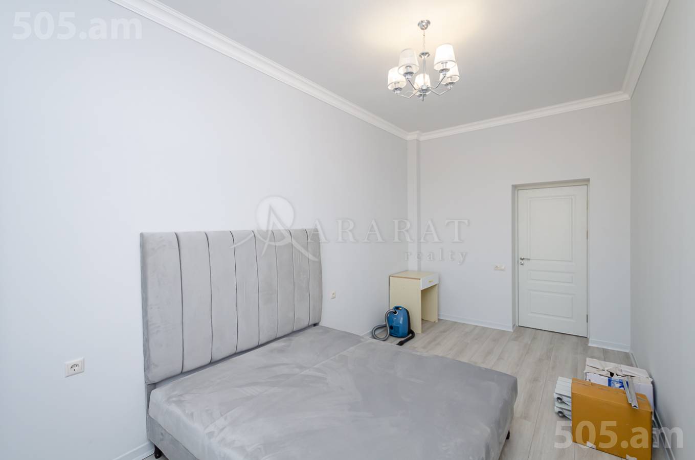 Купить 3 комнатную квартиру В.Папазян ул, Арабкир Ереван, 154099