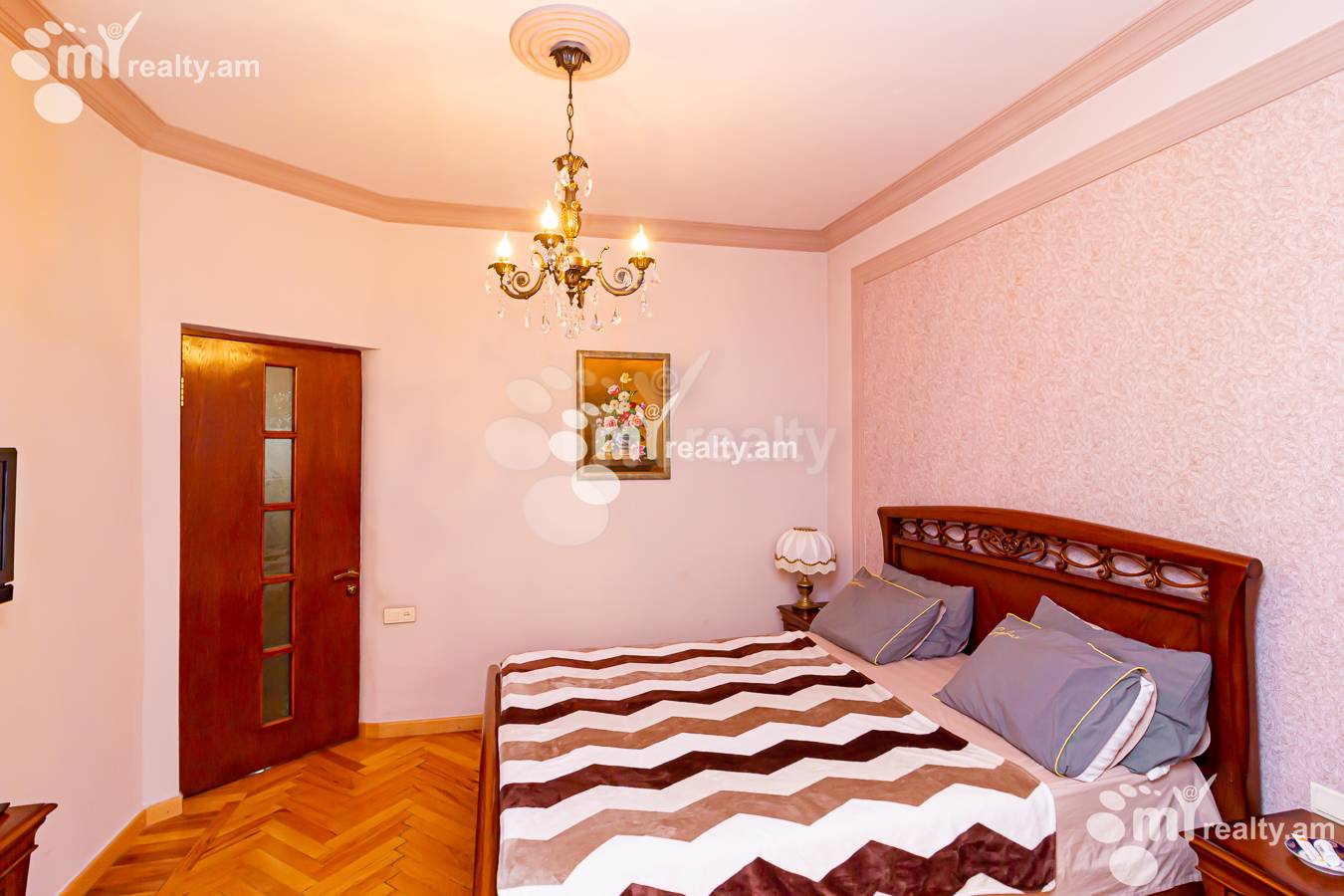 3 bedroom apartment for sale Teryan St, Center Yerevan, 151869