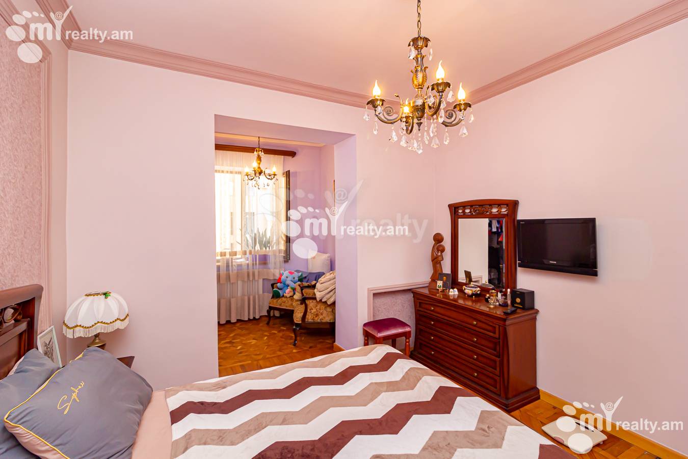3 bedroom apartment for sale Teryan St, Center Yerevan, 151869