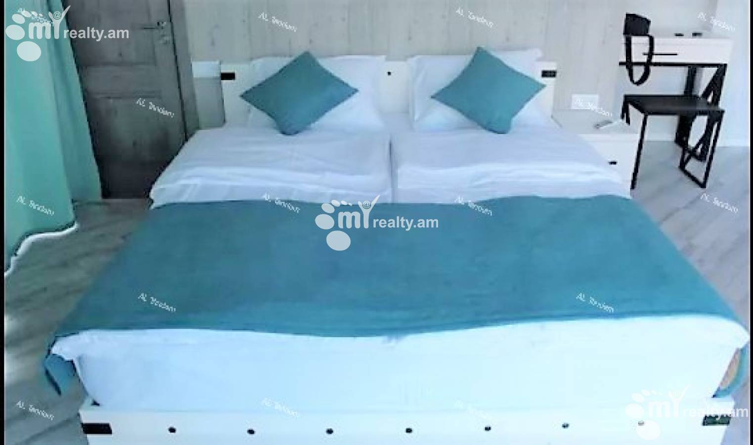 3 սենյականոց բնակարան վարձով Ծիծեռնակաբերդի խճուղի, Կենտրոն Երևան, 124812