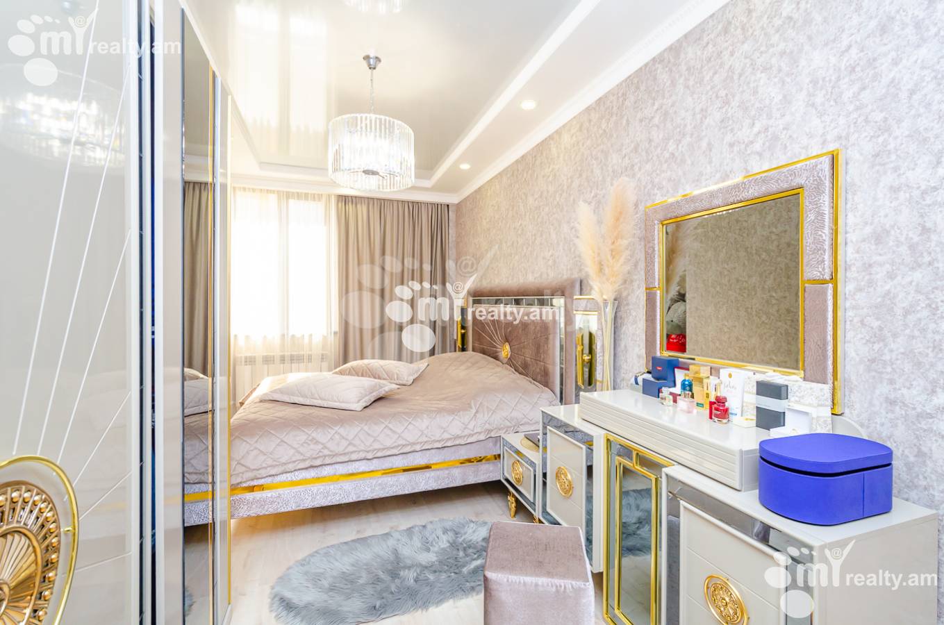 3 bedroom apartment for sale Antarayin St, Center Yerevan, 152784