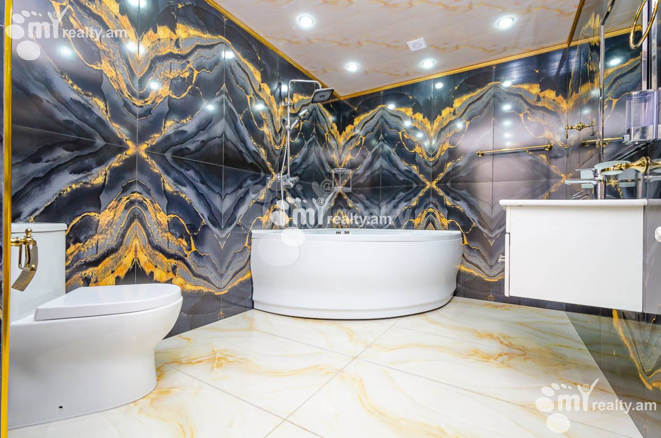 3 bedroom apartment for sale Antarayin St, Center Yerevan, 152784