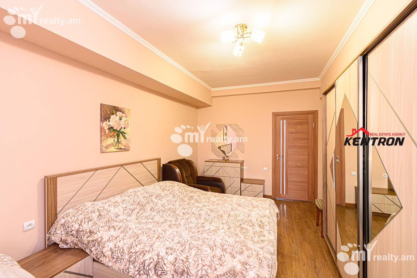 3 bedroom apartment for sale خیابان کومیتاس, عربگیر ایروان, 129294