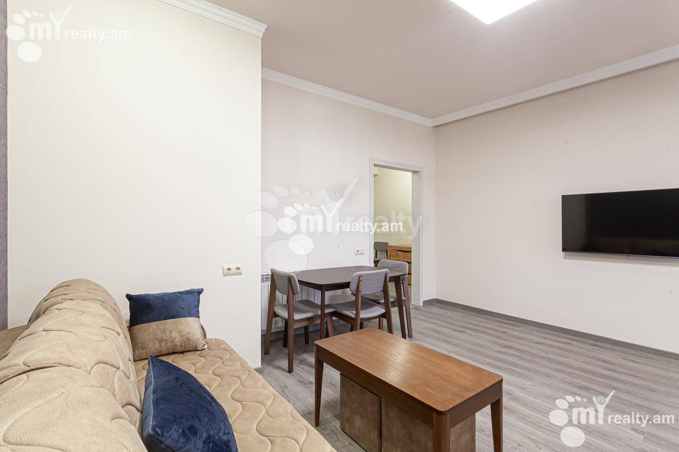 2 bedroom apartment for sale خیابان هامباردزومیان, عربگیر ایروان, 154896