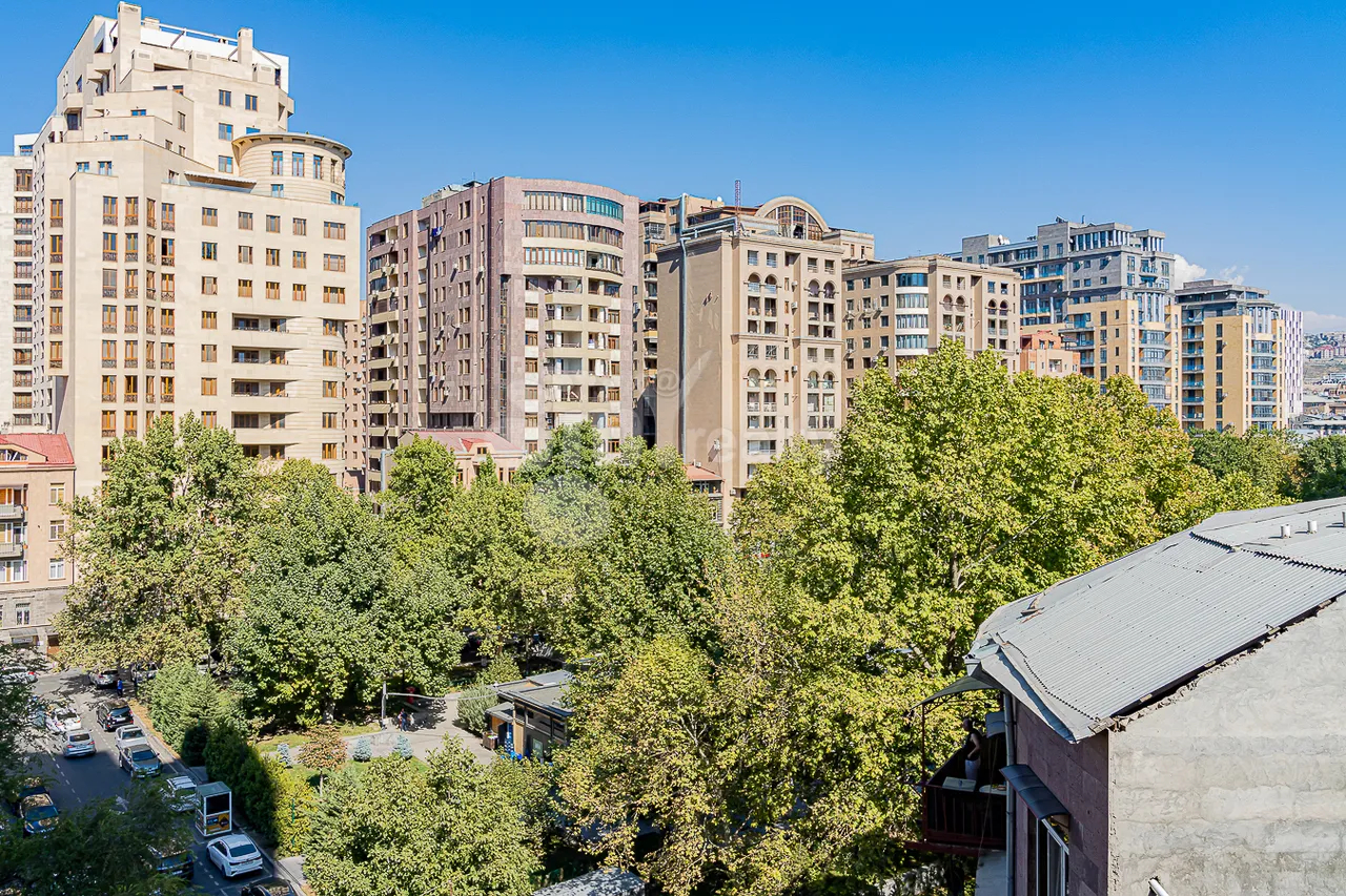 2 սենյականոց բնակարան վարձով Բուզանդի փող, Կենտրոն Երևան, 157922