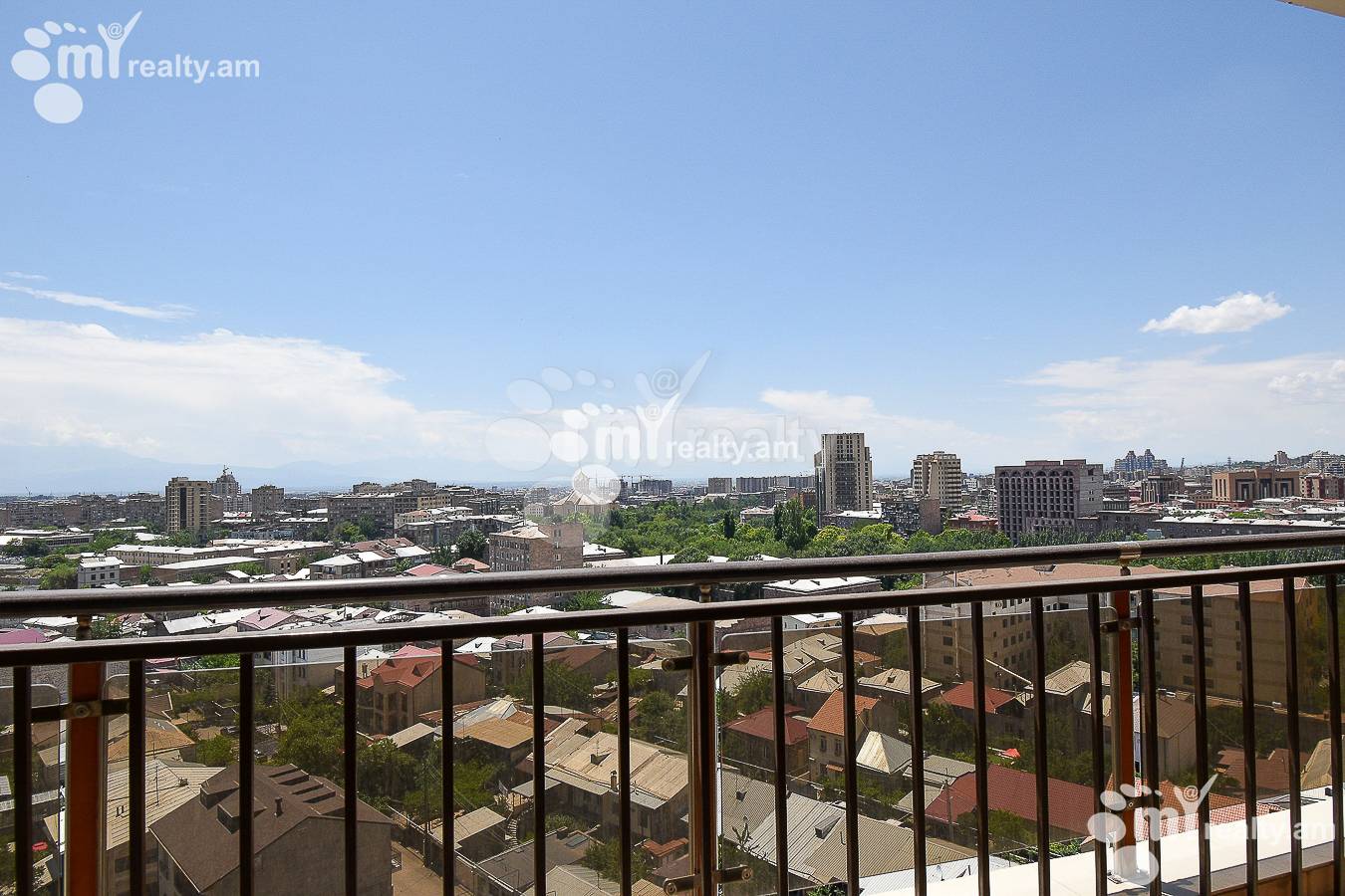Купить 4 комнатную квартиру Саят-Нова пр, Центр Ереван, 155440