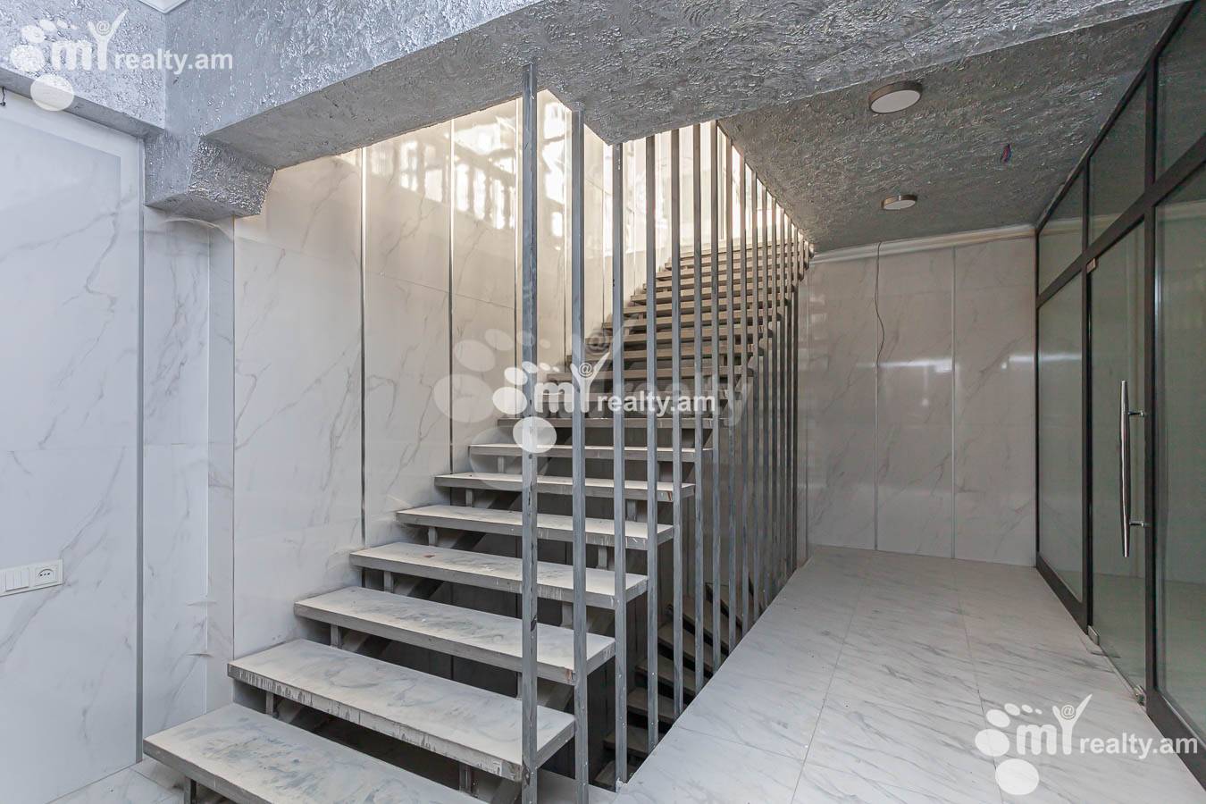 Կոմերցիոն տարածք վարձով Տերյան փող, Կենտրոն Երևան, 153541