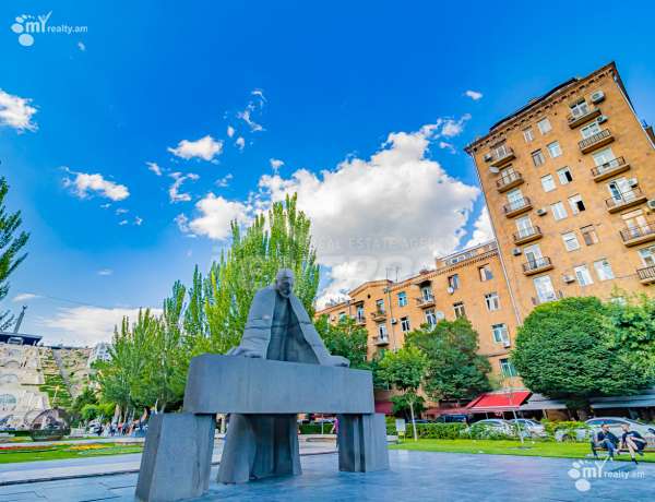 3-bedroom/apartment-for-sale/Mashtots+Ave/Center/Yerevan