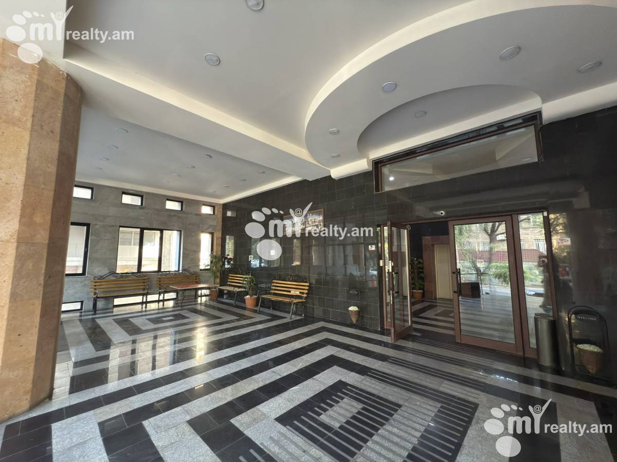 Commercial for rent خیابان گولبِنکیان, عربگیر ایروان, 156198