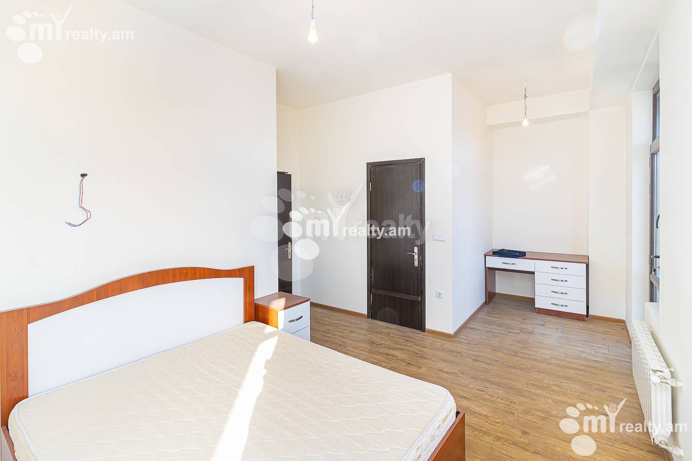 Купить 3 комнатную квартиру Г.Кочар ул, Арабкир Ереван, 141460