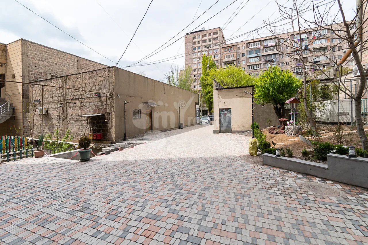 Commercial for rent Tigran Petrosyan St, داوتاشِن ایروان, 160292