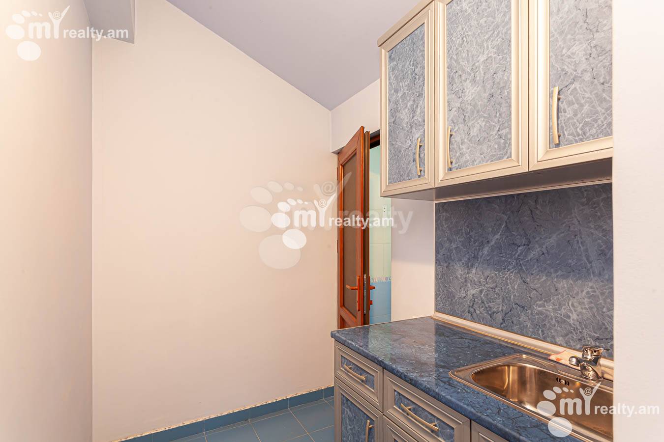 House for sale خیابان پیرومیان, داوتاشِن ایروان, 154036