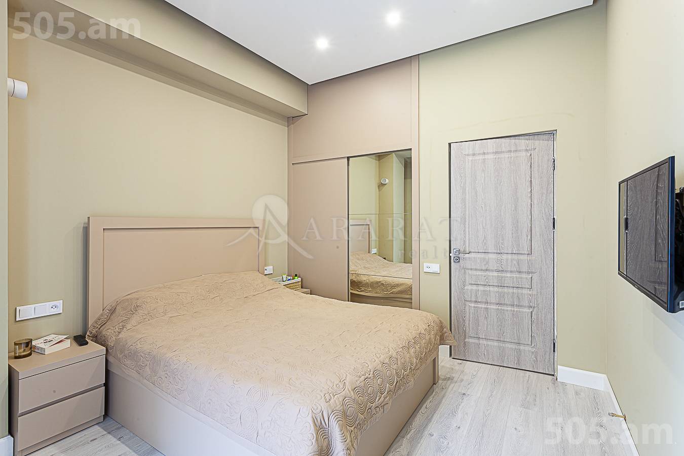 2 bedroom apartment for rent Antarayin St, Center Yerevan, 152437