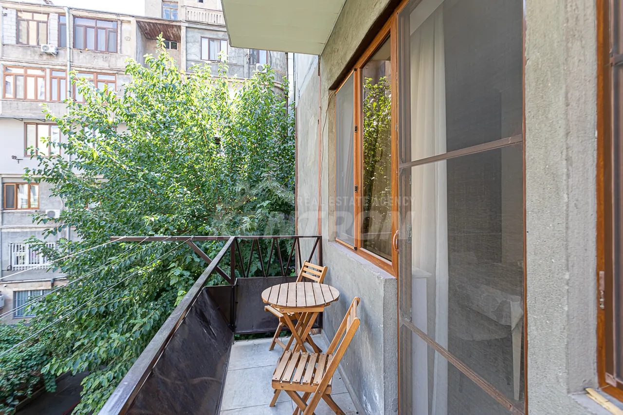 3 bedroom apartment for sale Saryan St, Center Yerevan, 157562