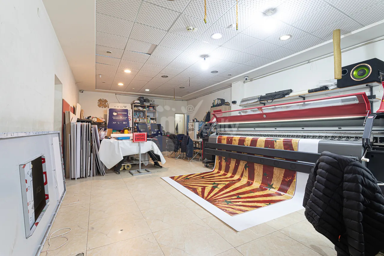 Commercial property for sale Arshakunyats Ave, Center Yerevan, 158542
