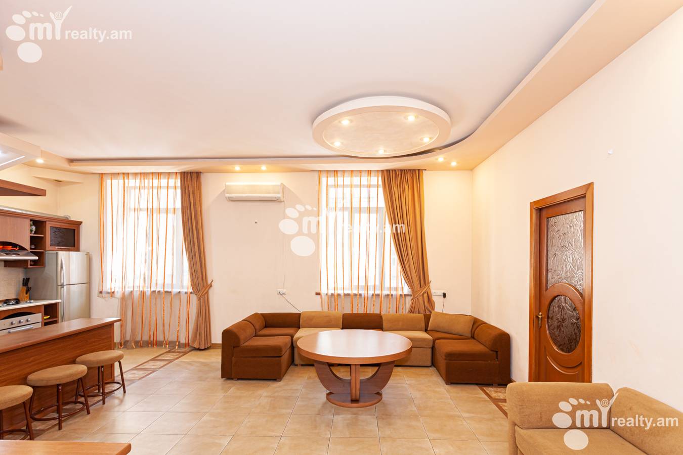 3 bedroom apartment for rent Moskovyan St, Center Yerevan, 143904