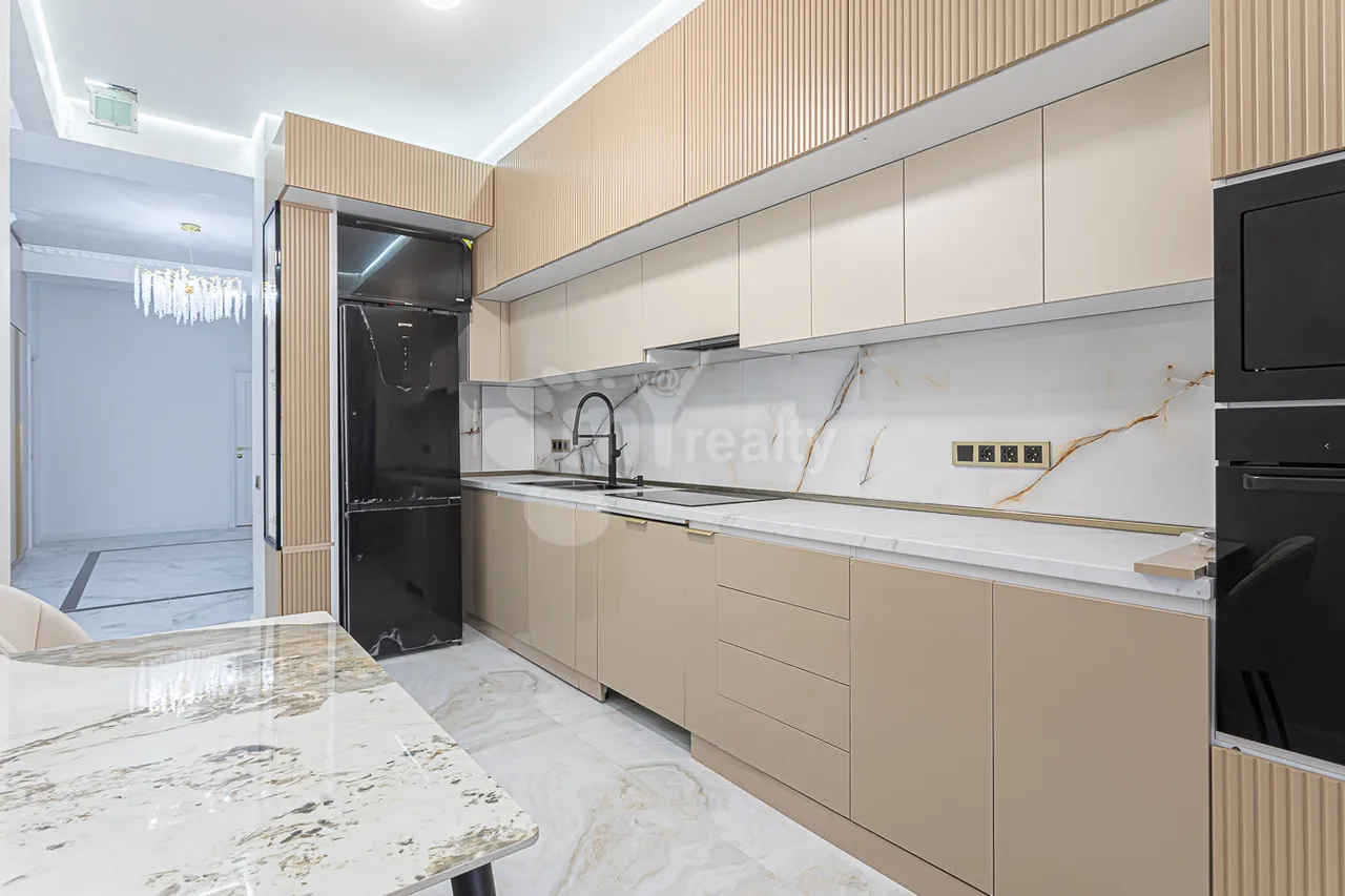 4 bedroom apartment for sale Adonts St, Arabkir Yerevan, 161269