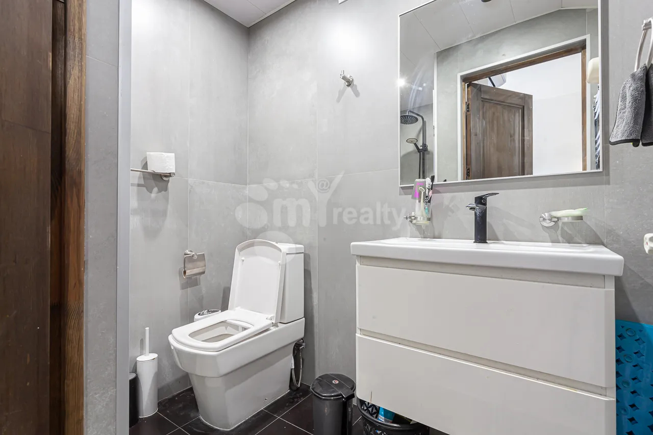 House for sale خیابان فیسکولتورنیکِر, مرکز شهر ایروان, 157326