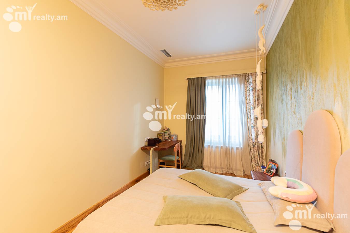 Купить 4 комнатную квартиру Пушкин ул, Центр Ереван, 143206