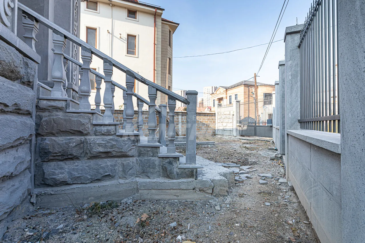 House for sale Dzor 1 district, Davtachène Yerevan, 158403