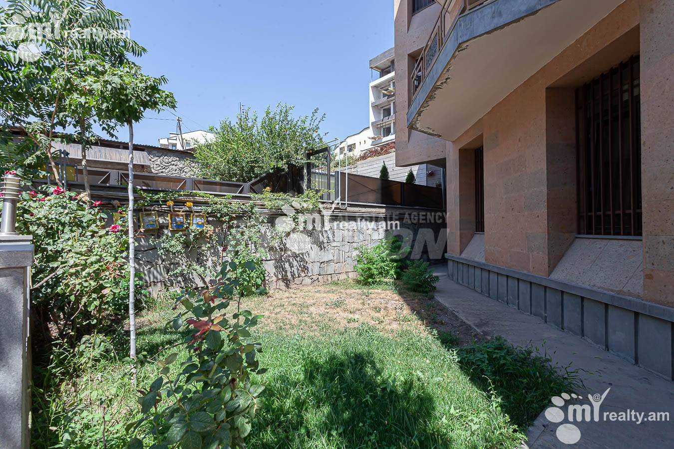 3 bedroom apartment for sale Antarayin, G. Gasparyan street, Center Yerevan, 154765