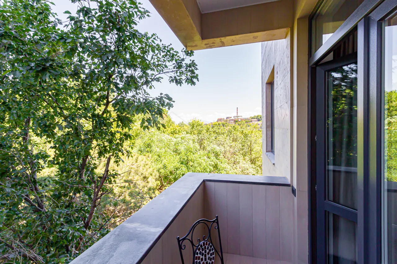 5 bedroom apartment for sale V.Papazyan St, Arabkir Yerevan, 158509