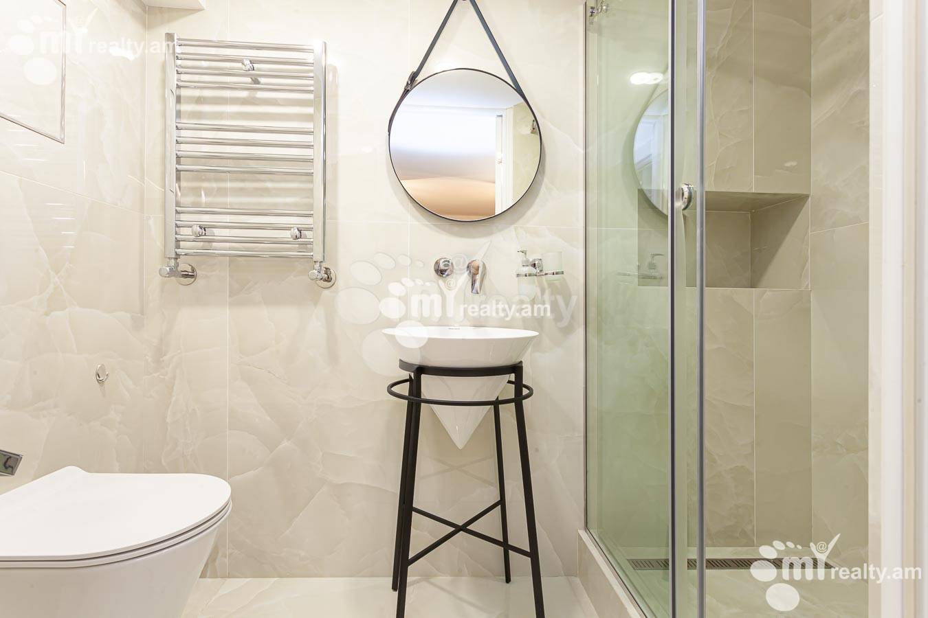 3 սենյականոց բնակարան վարձով Սարյան փող, Կենտրոն Երևան, 155319