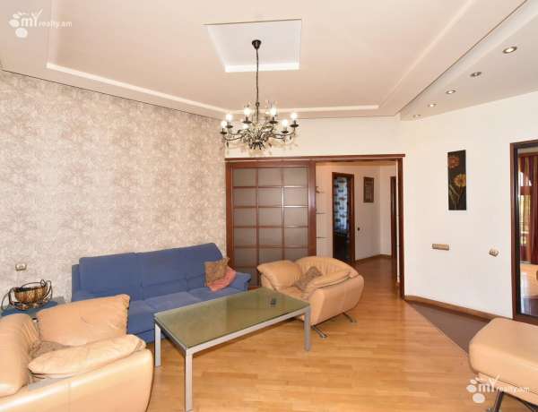 snyat-kvartiru/3-komnatnaya/Sayat-Nova+Ave/Center/Yerevan