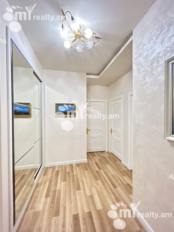 4 սենյականոց բնակարան  Պուշկինի փող, Կենտրոն Երևան, 156063