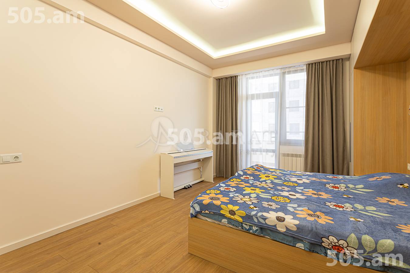 5 սենյականոց բնակարան  Ադոնց փող, Արաբկիր Երևան, 156524